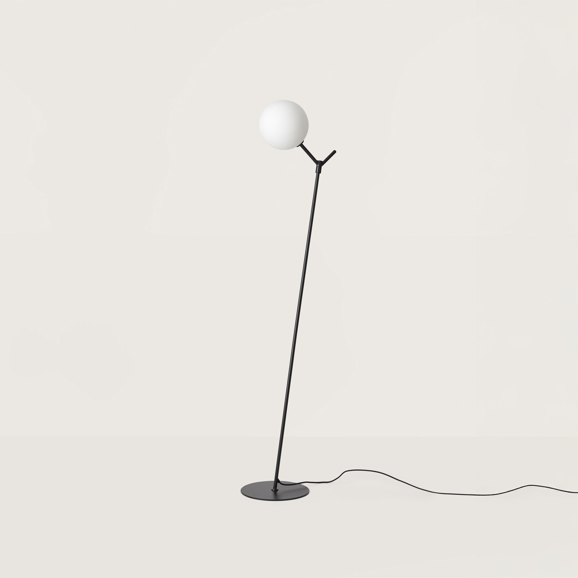 Aromas Atom G9 stojací svítidlo