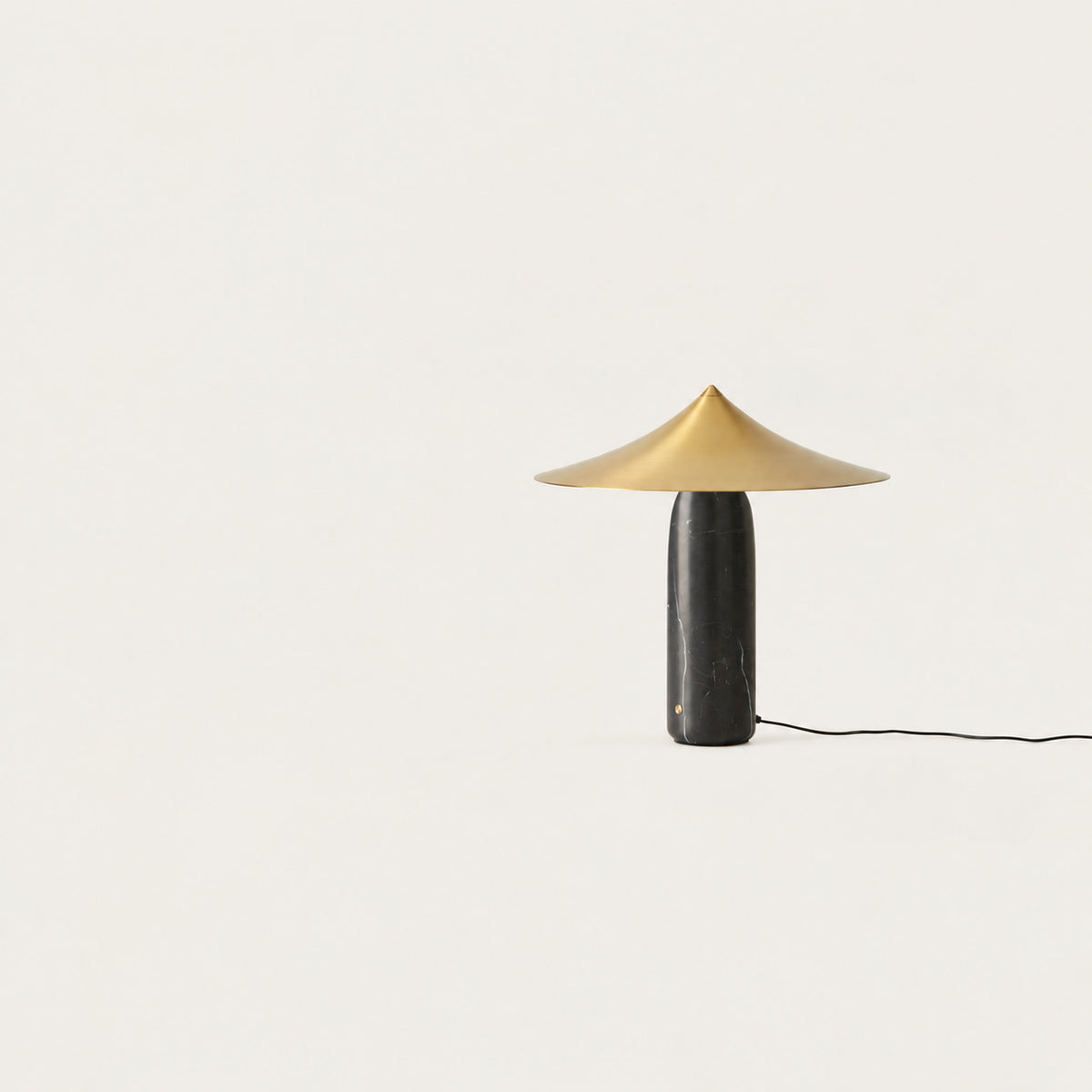 Aromas Kine LED stolna lampa