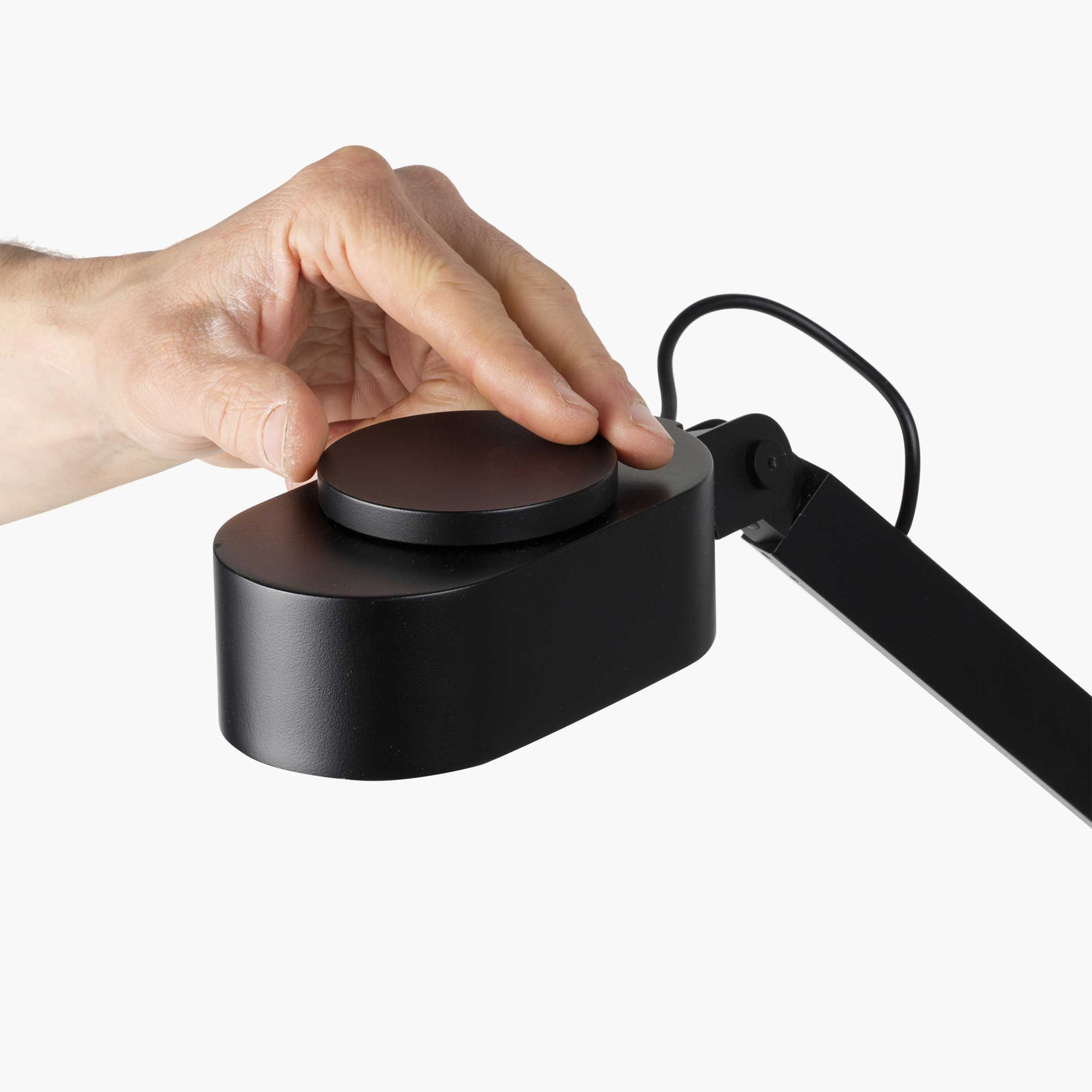 Faro Leo LED stolna lampa