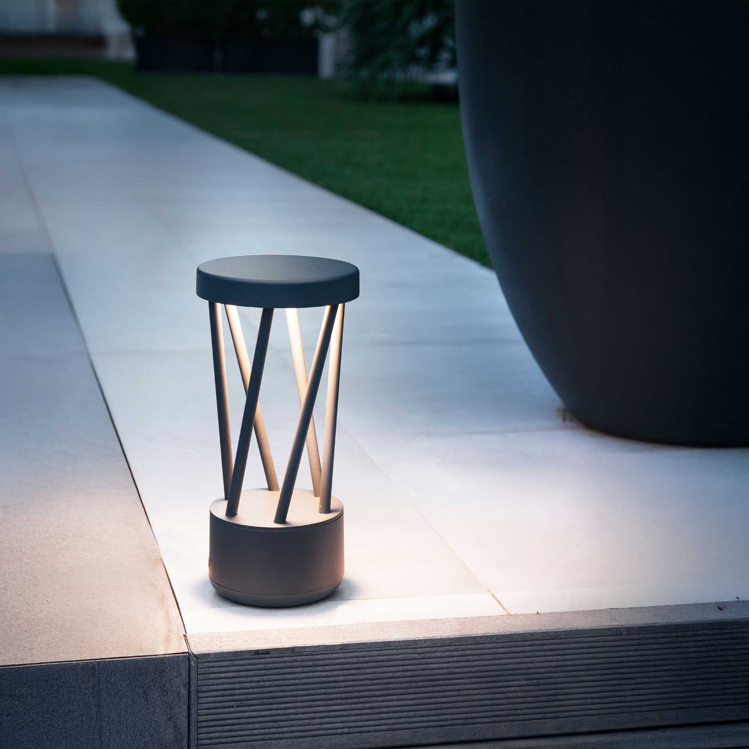 Faro Twist vanjska LED svjetiljka za stupove, IP65