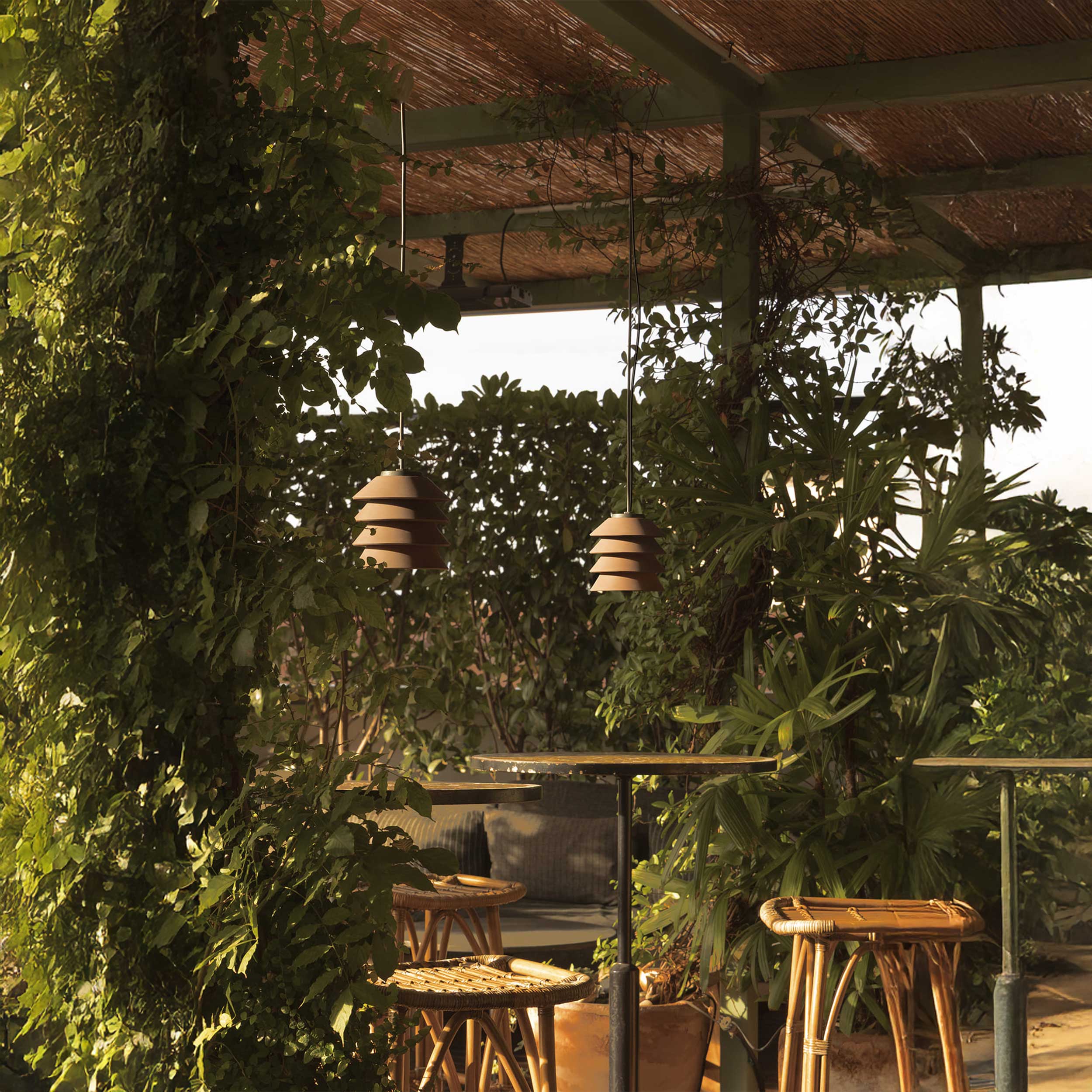 Faro Toba E27 vanjska viseća svjetiljka IP65