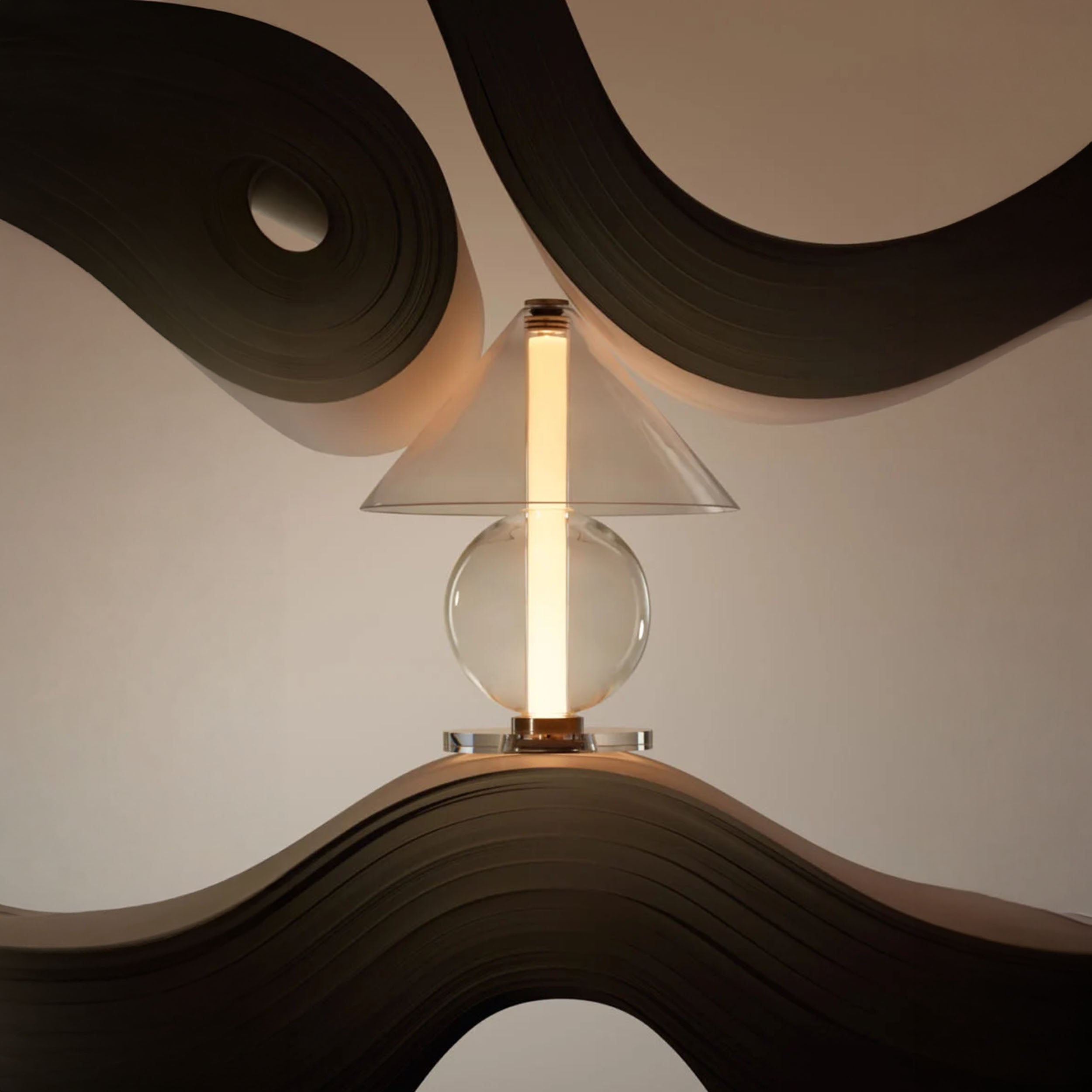Marset Fragile LED stolna lampa