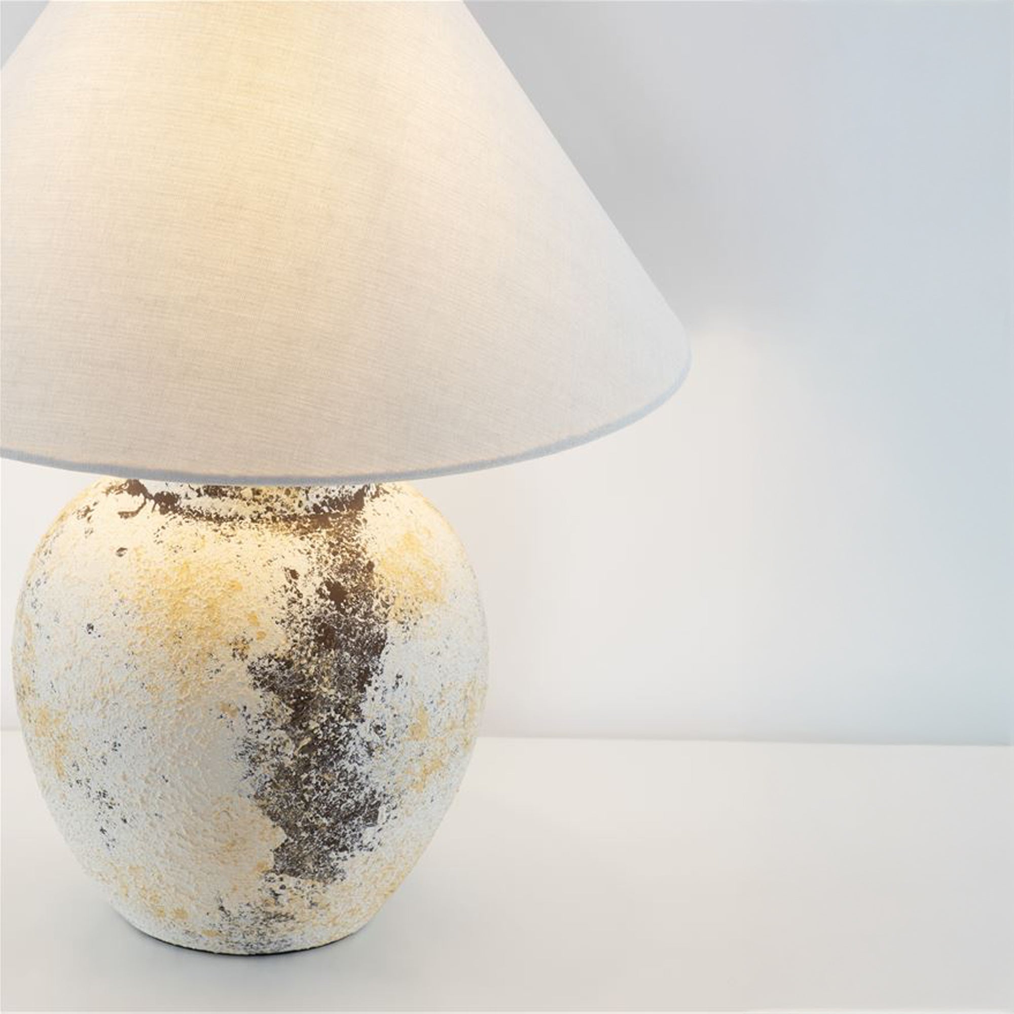 Nova Luce Lupe E27 stolní svítidlo