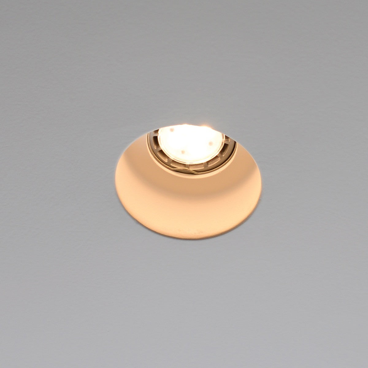 VK Light Downlight – okrugla ugradbena svjetiljka za montažu u strop, GU10