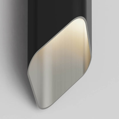 Astro Ako 600 LED nástěnné svítidlo stříbrné