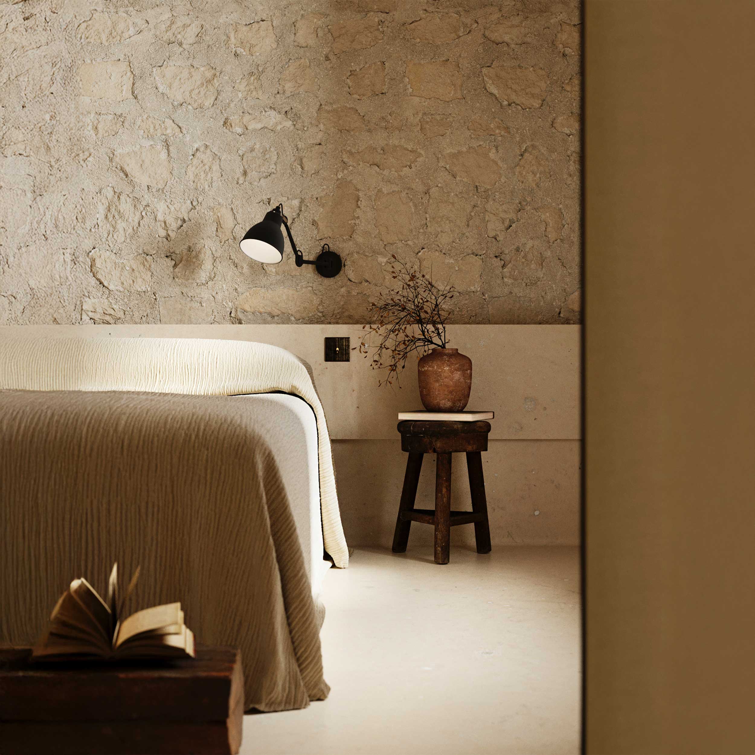 DCW éditions Lampe Gras N°204 E27 zidna svjetiljka za noćni ormarić