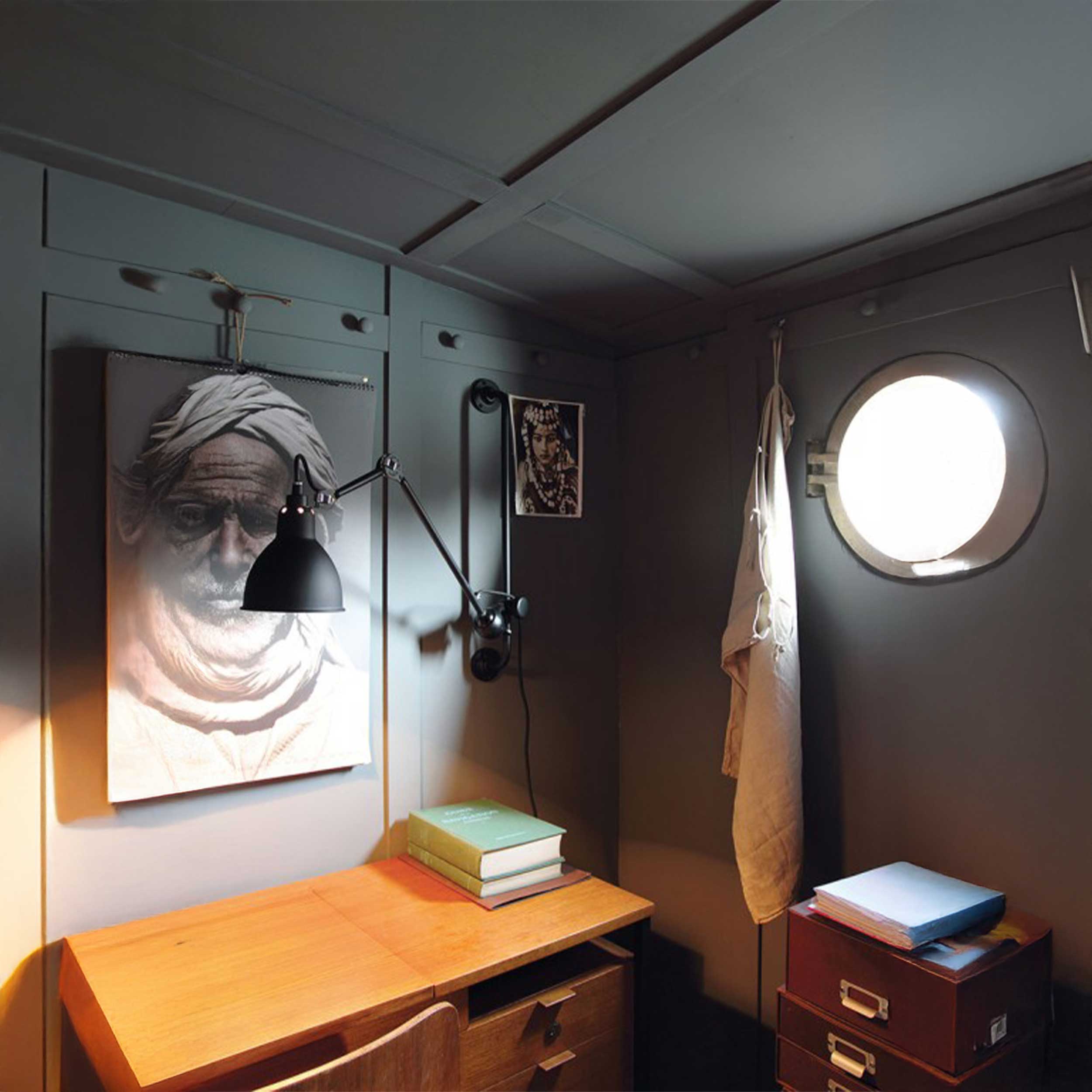 DCW éditions Lampe Gras N°210 E14 zidna svjetiljka s prekidačem