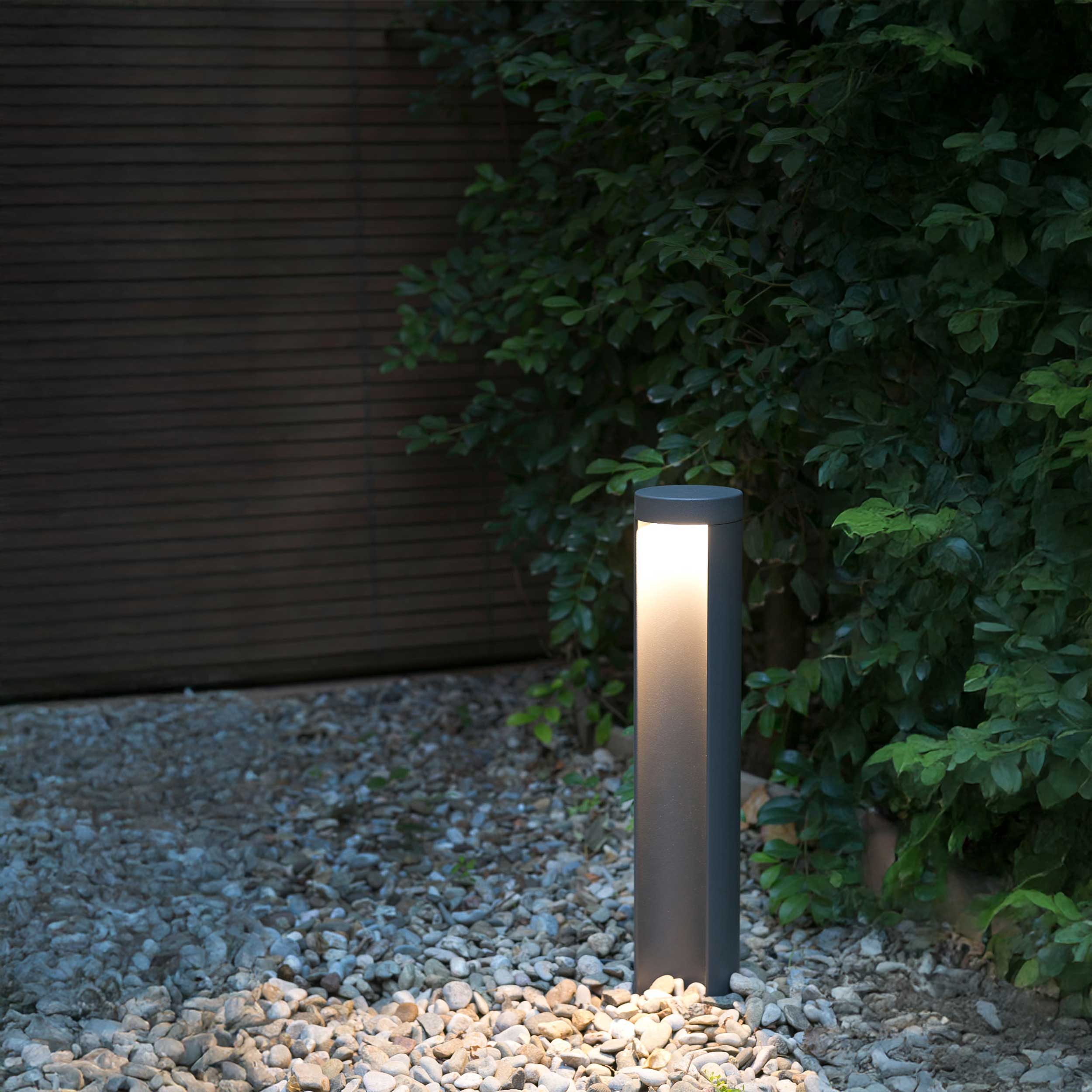 Faro Chandra LED column exterior light IP54