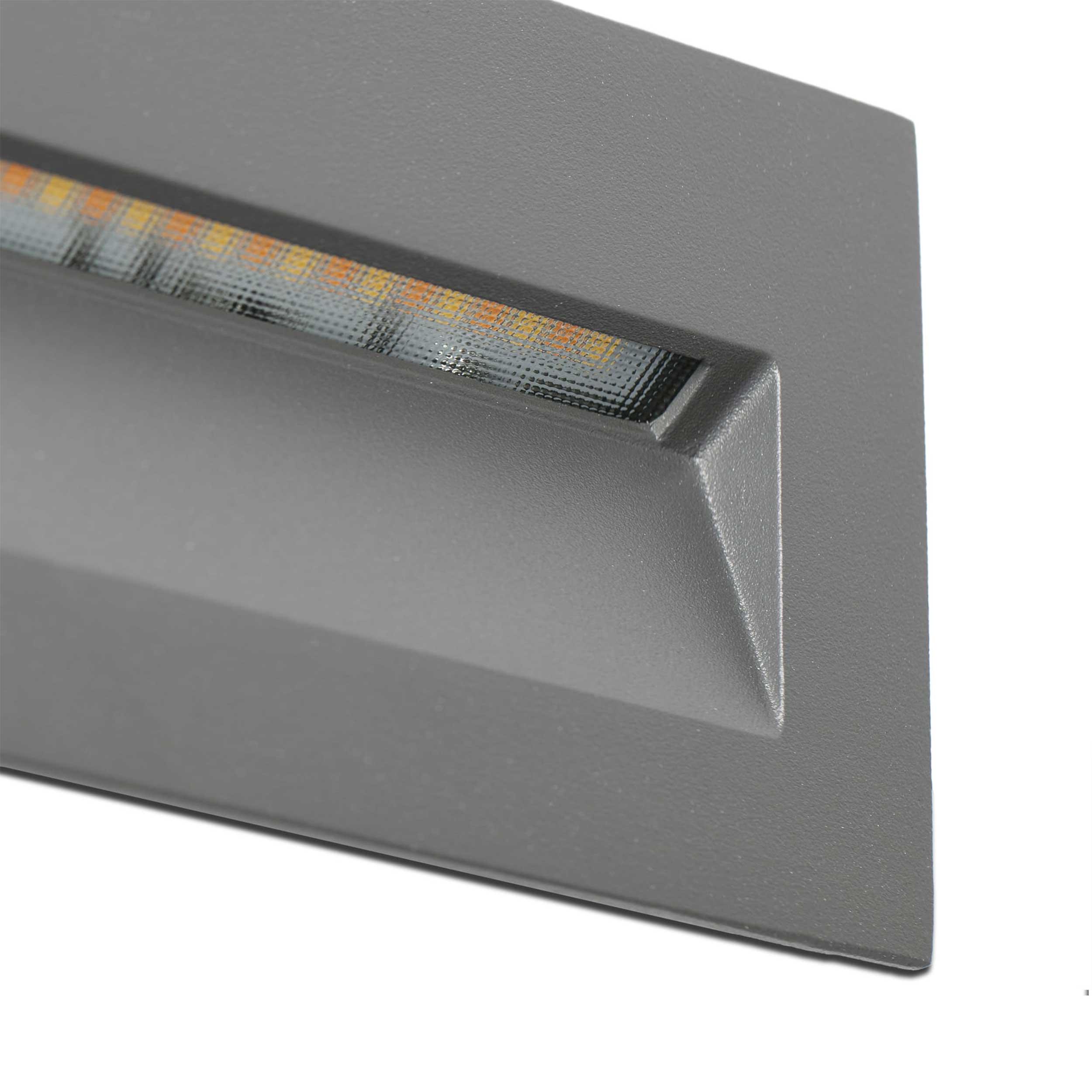 Faro Mani LED ukopljena vanjska svjetiljka IP65