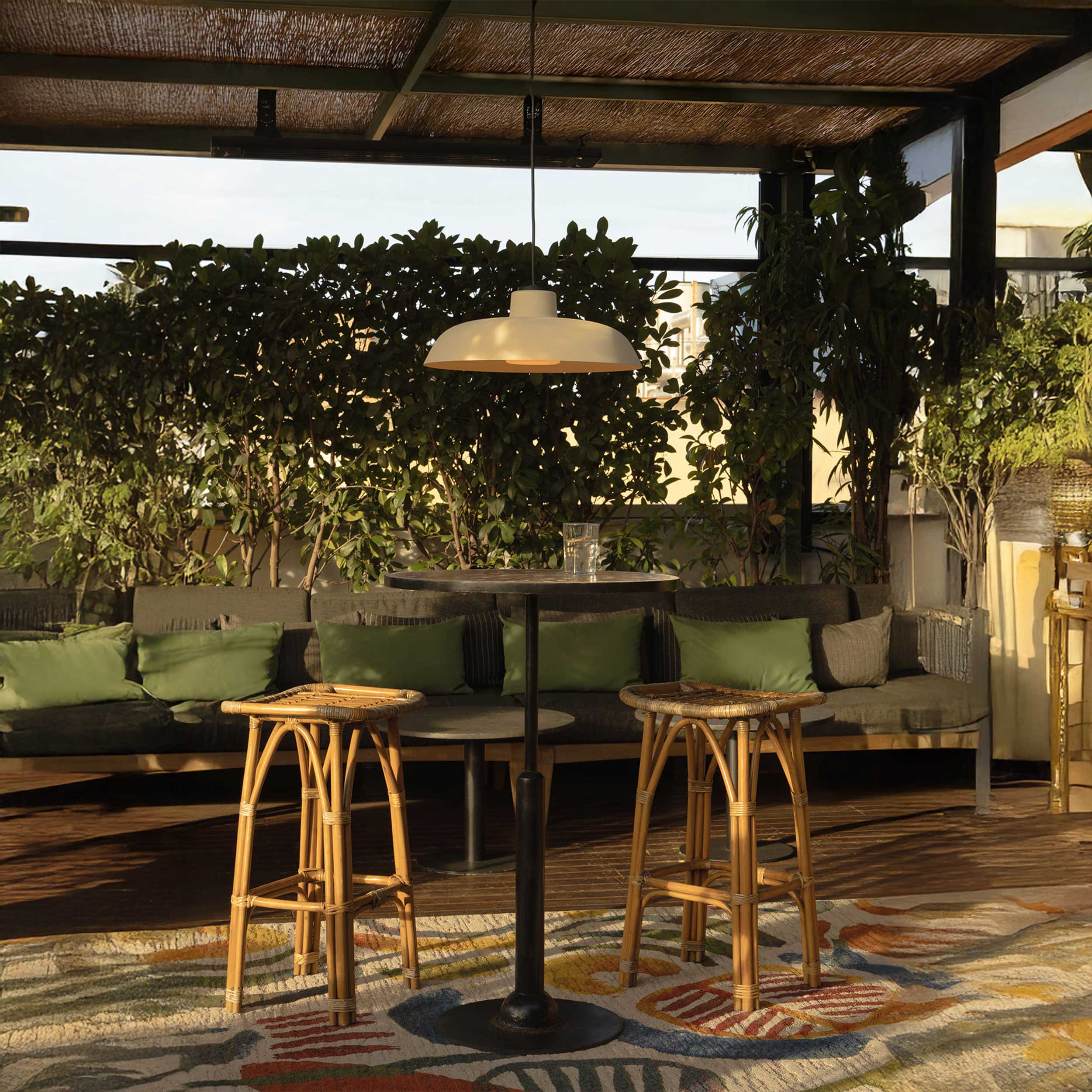 Faro Saga E27 vanjska viseća svjetiljka IP65