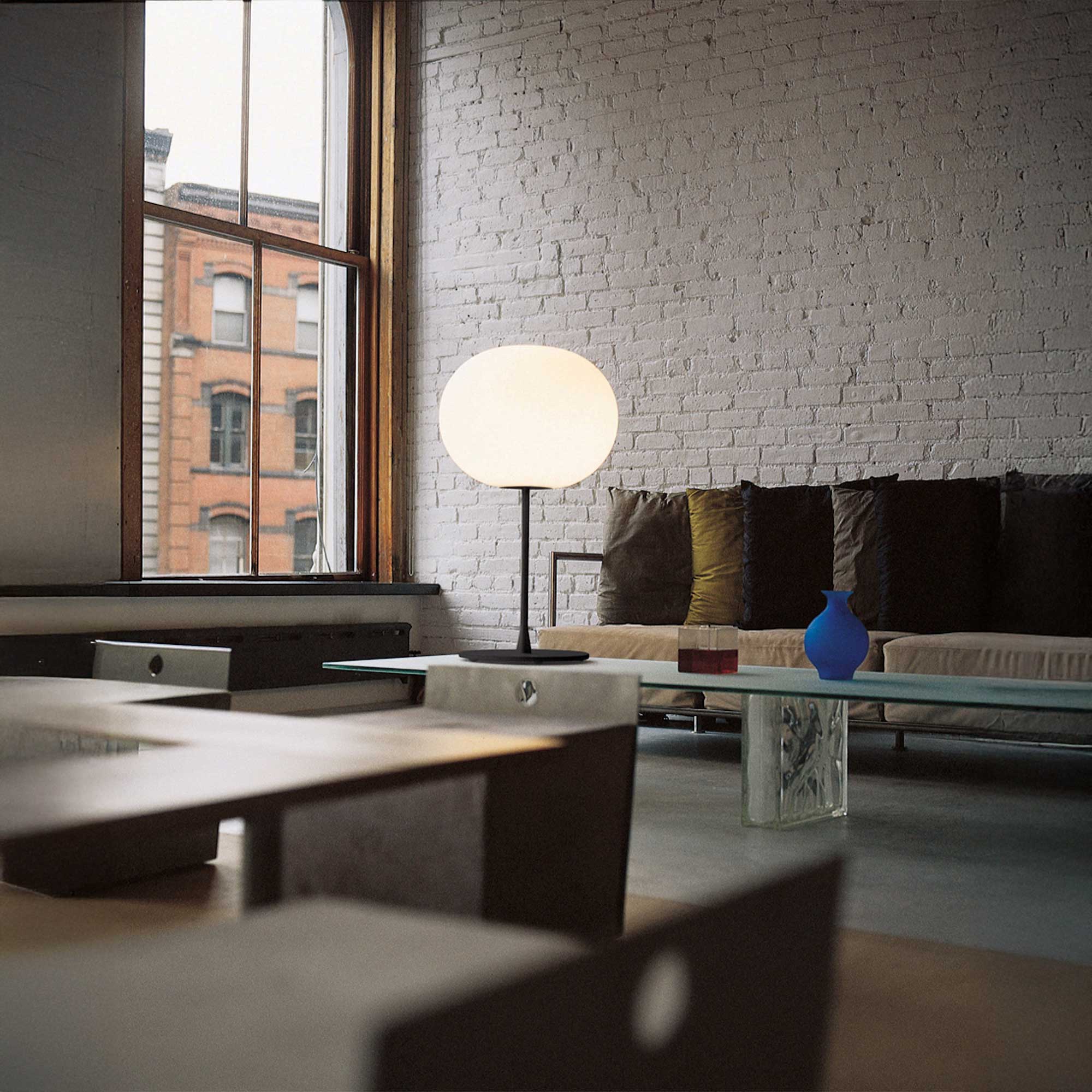 Flos Glo-Ball E27 stolní svítidlo