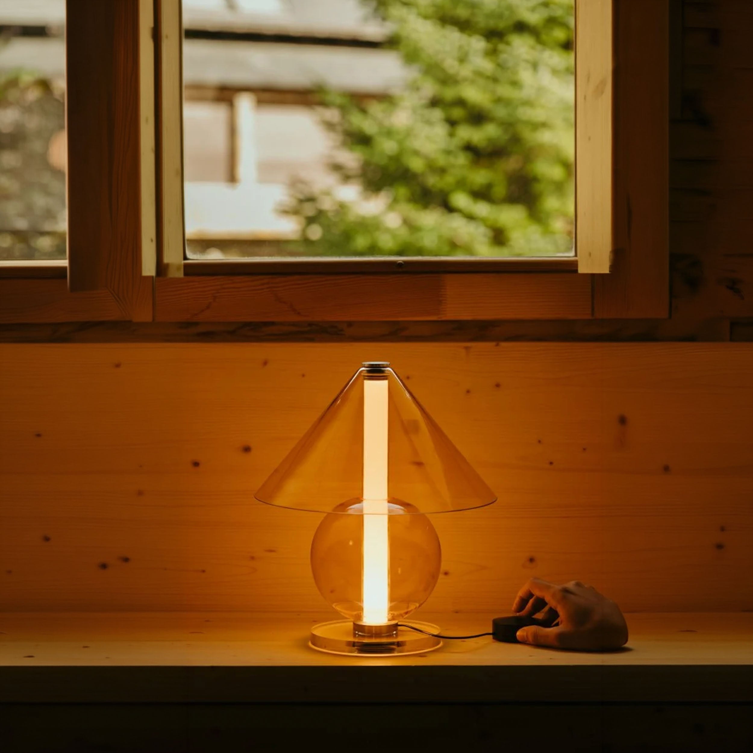 Marset Fragile LED stolna lampa
