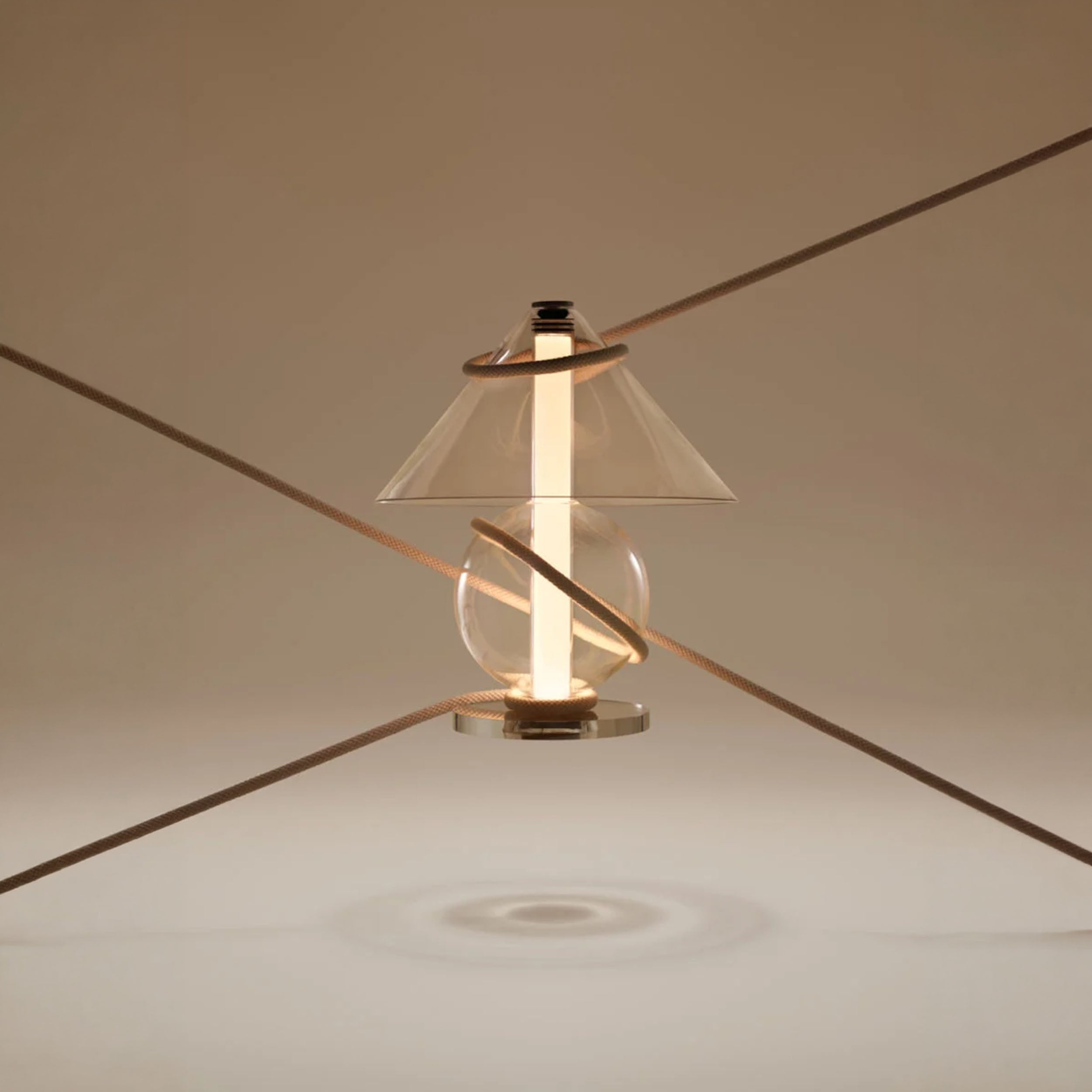 Marset Fragile LED stolna lampa