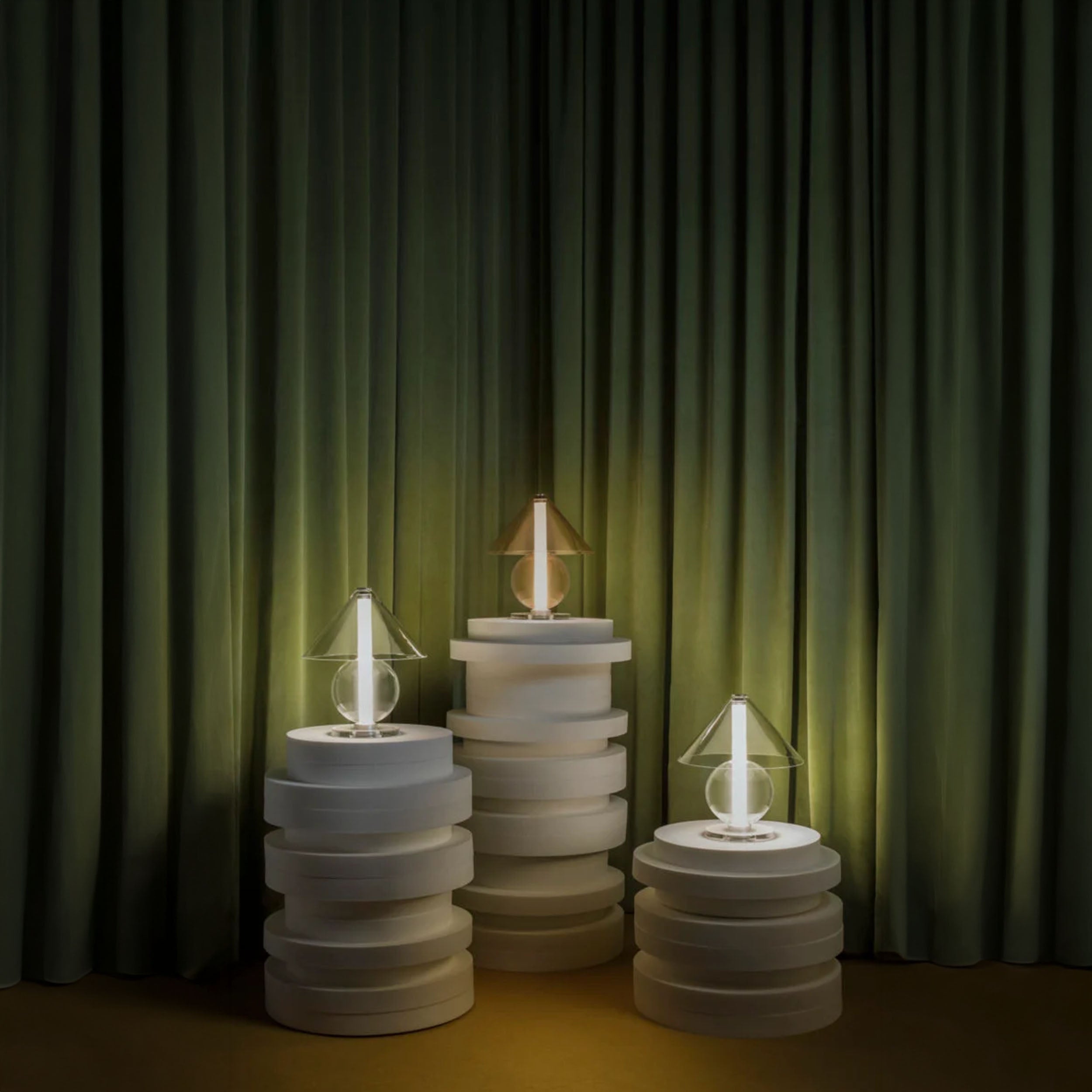 Marset Fragile LED stolna lampa