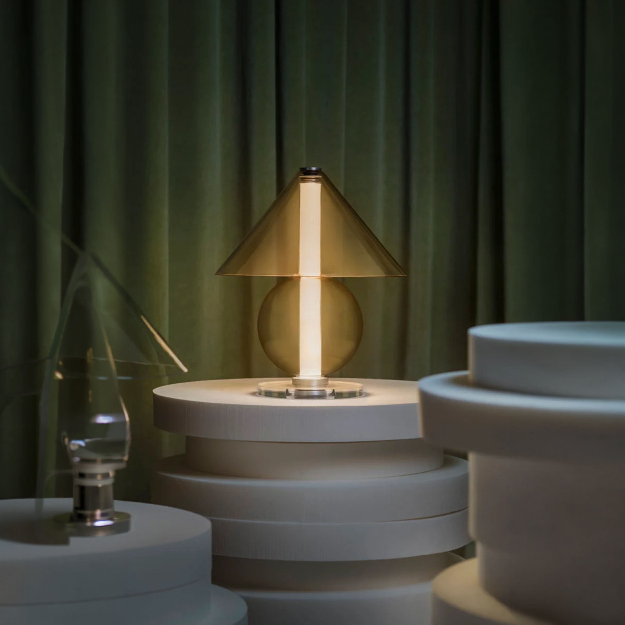 Marset Fragile LED stolna lampa