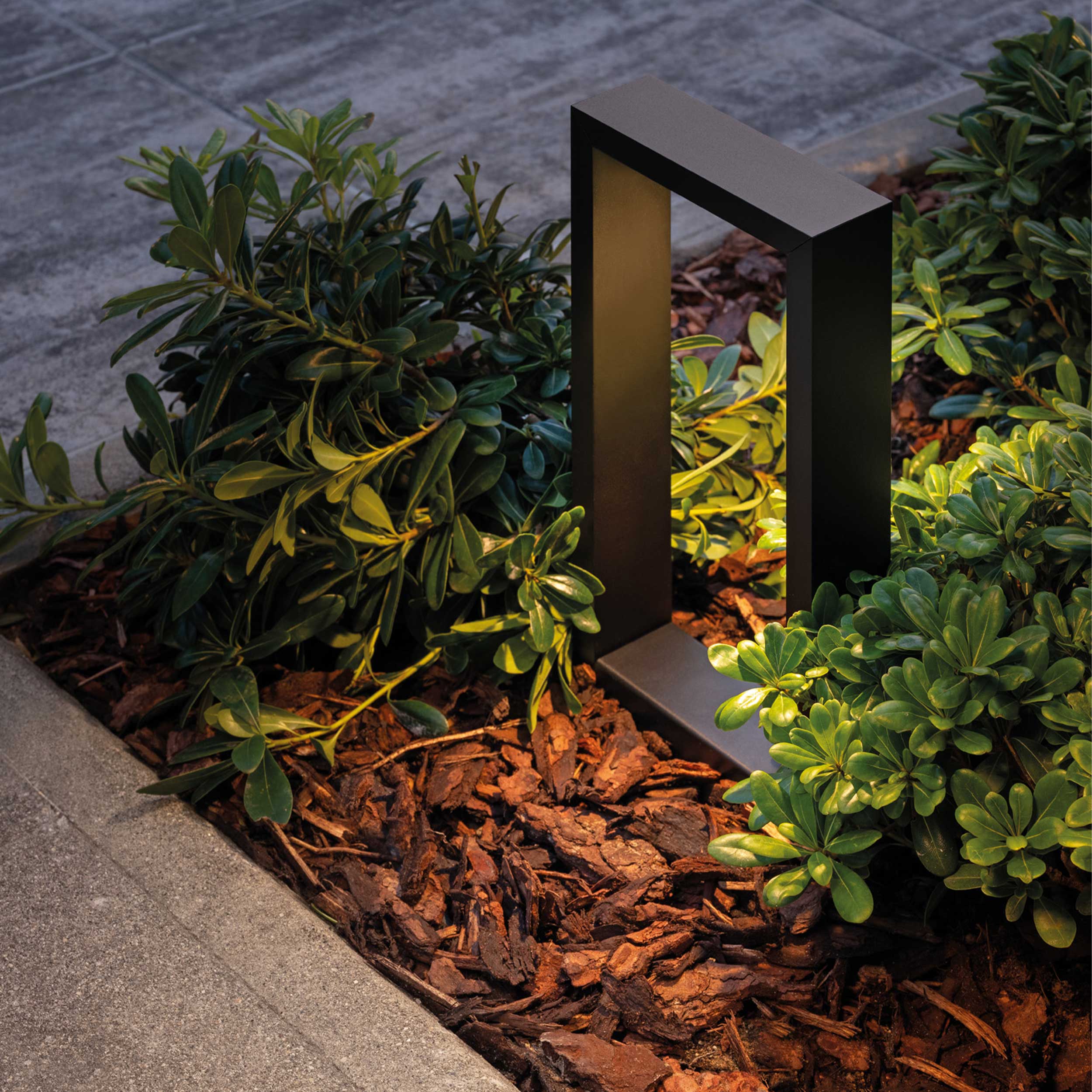 Lombardo Arke vanjska svjetiljka na stupu IP66 24V