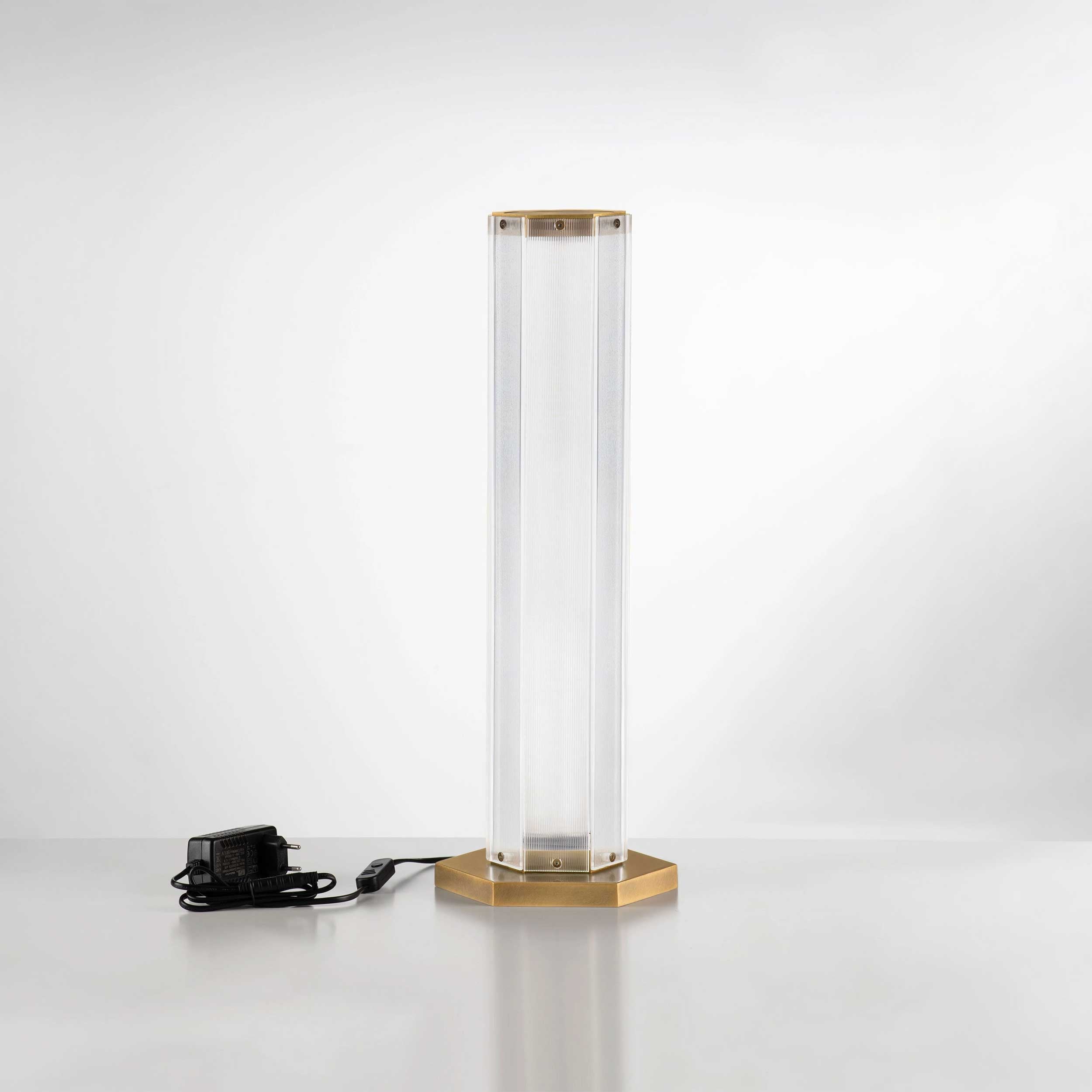 Nova Luce Essenzo LED stolna lampa