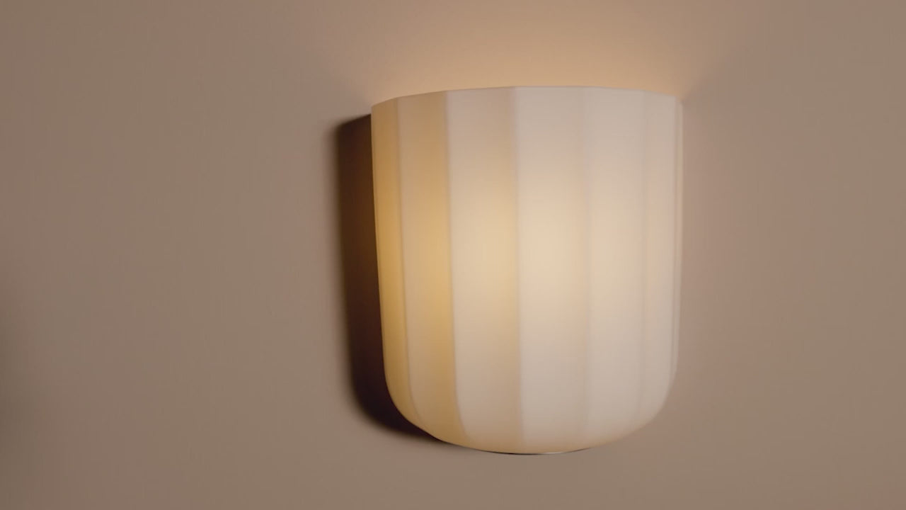 Učitaj video: Astro Veo