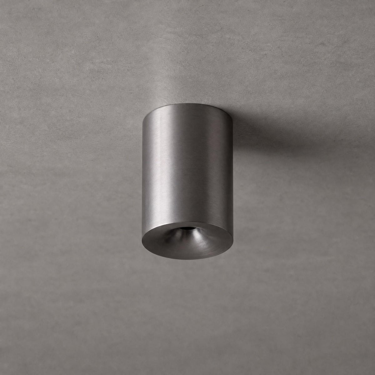 Vellum LED metalni rasvjetni element za površinsku montažu, Ra>90, antirefleksivni